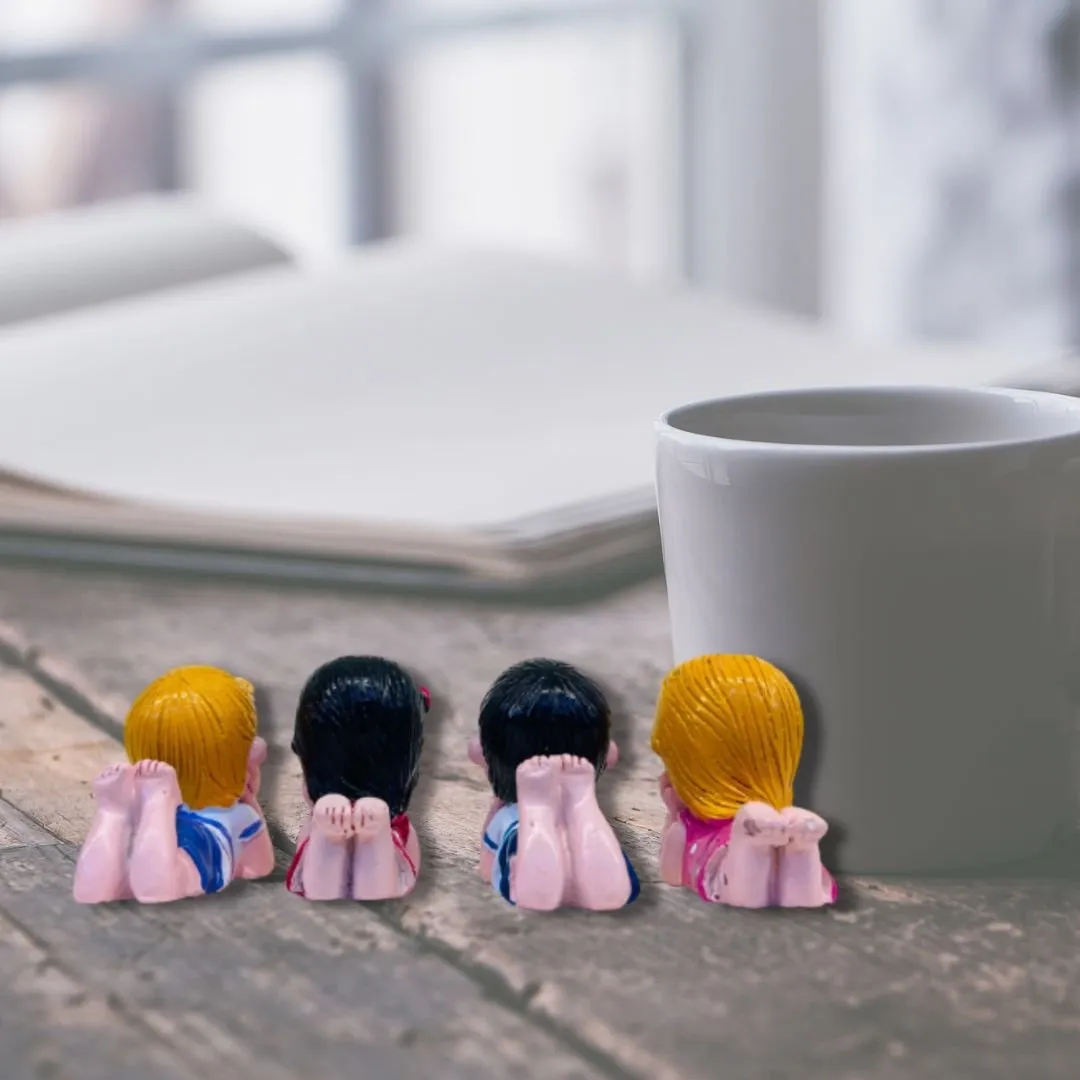 Cuties in Love - Tiny Couple Figurines