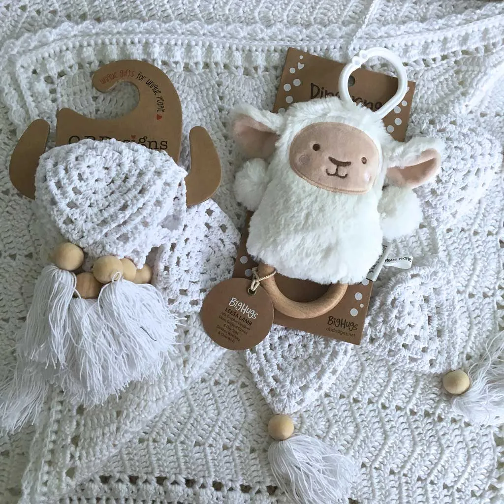Leesa Lamb Teething Dinga Ring