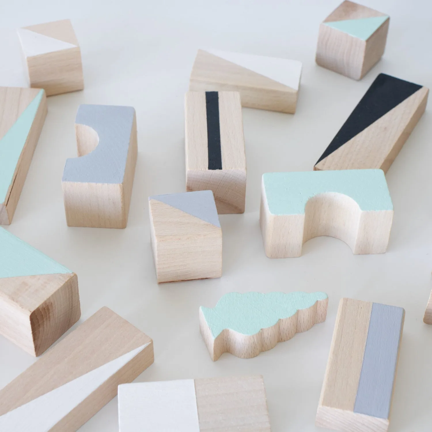 Wooden building blocks - Mint & monochrome